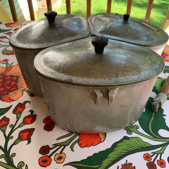 Vintage Majestic Cookware aluminum cooking set - Picture 3 of 6